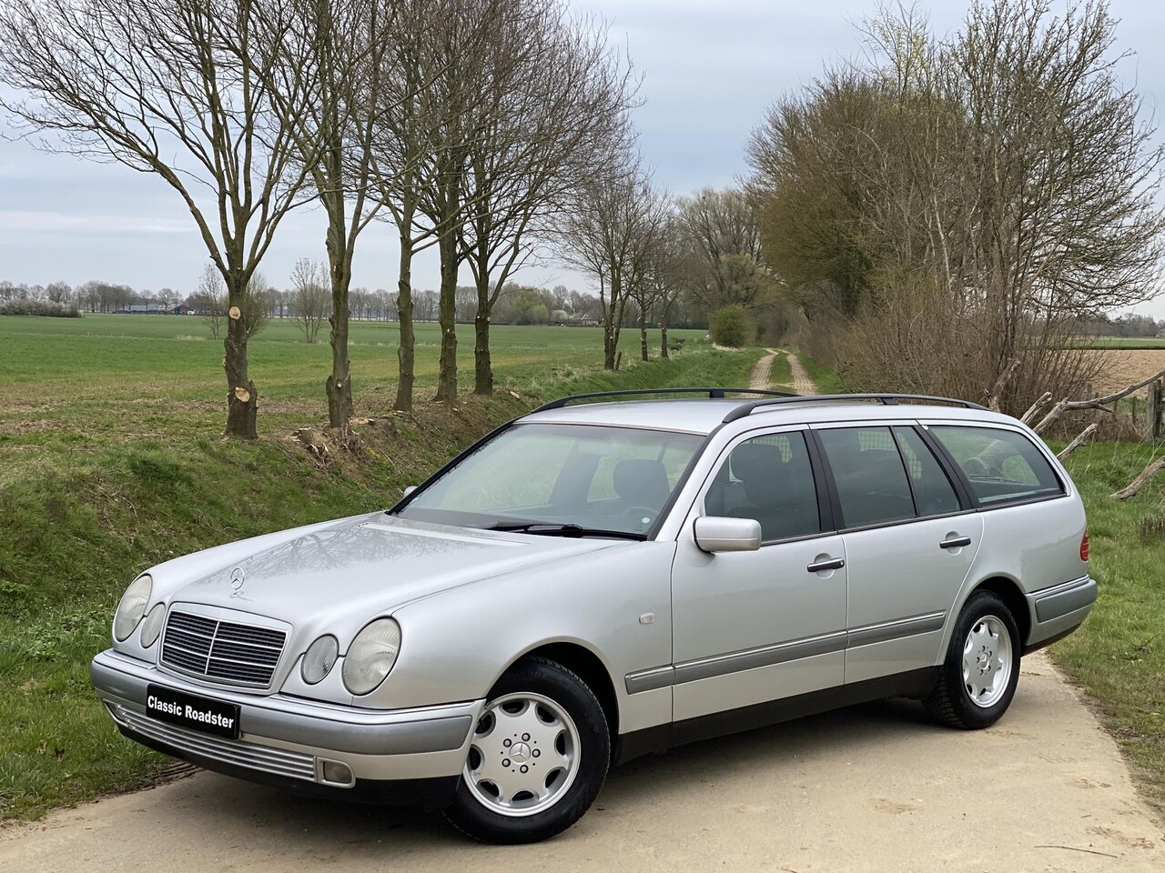 Mercedes-Benz E-klasse - E230 T W210 ELEGANCE, TREKHAAK, LEDER - AutoWereld.nl