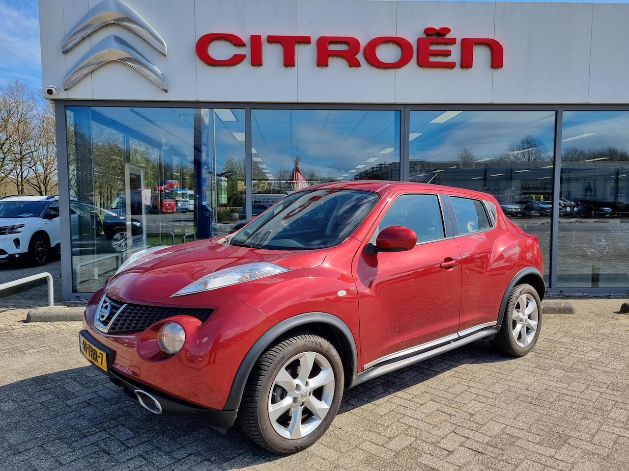 Nissan Juke - 1.6 Acenta AUTOMAAT - AutoWereld.nl