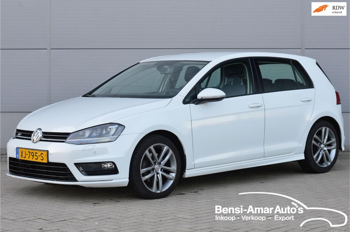 Volkswagen Golf - 1.6 TDI Business Edition R Connected 1.6 TDI Business Edition R Connected - AutoWereld.nl