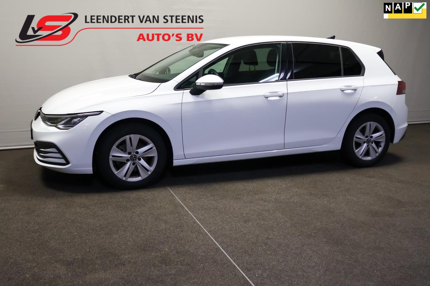 Volkswagen Golf - 1.0 TSI Life 1.0 TSI Life - AutoWereld.nl