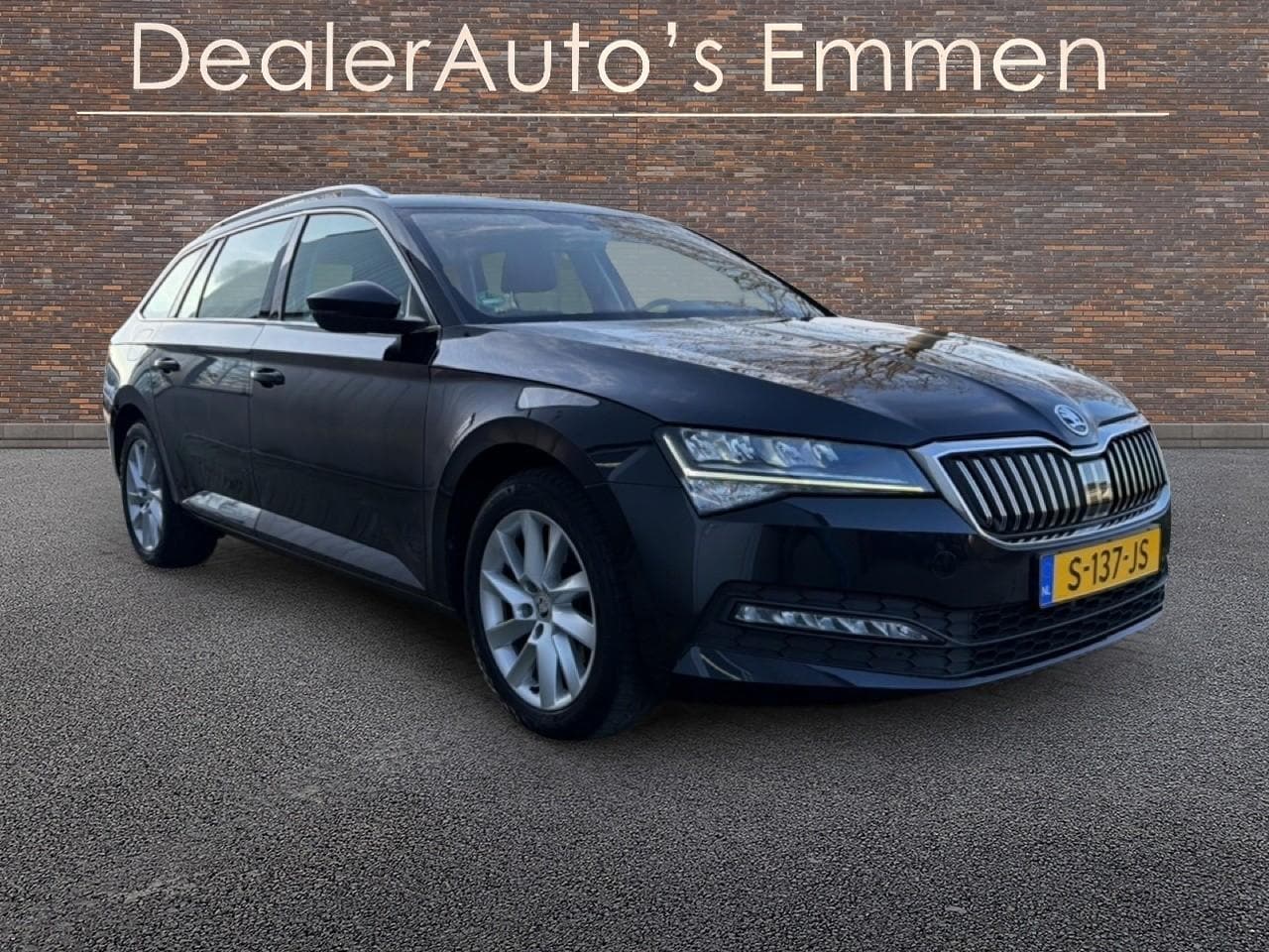 Skoda Superb Combi - 1.5 TSI 150PK ECC LMV NAVI CRUISE - AutoWereld.nl