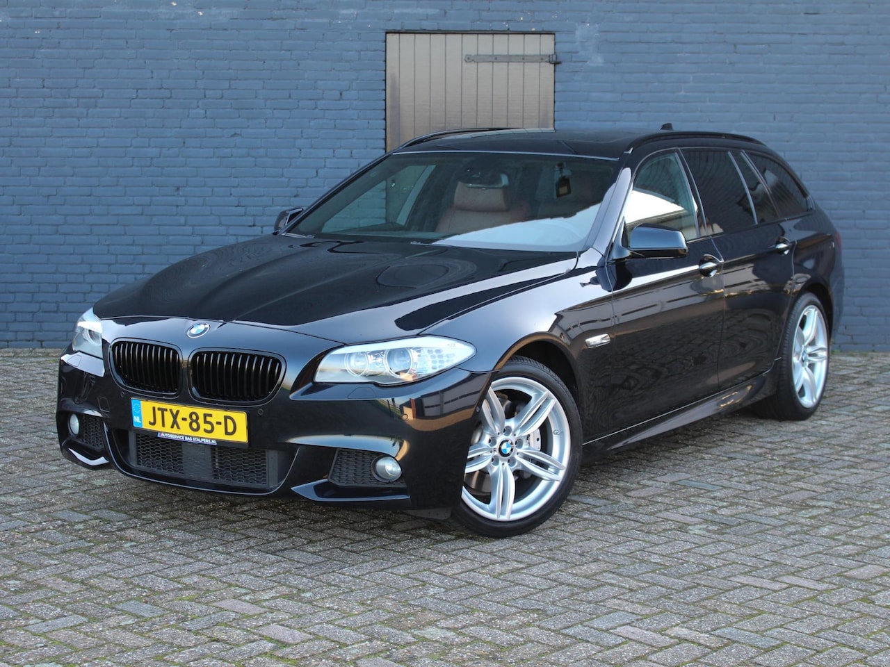 BMW 5-serie Touring - 530XD High Exe Full opties Carbon black in topstaat - AutoWereld.nl