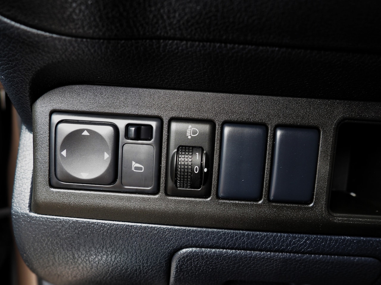 Nissan Note - 1.6 Connect Edition CLIMA CRUISE PARKEER S. TREKH.