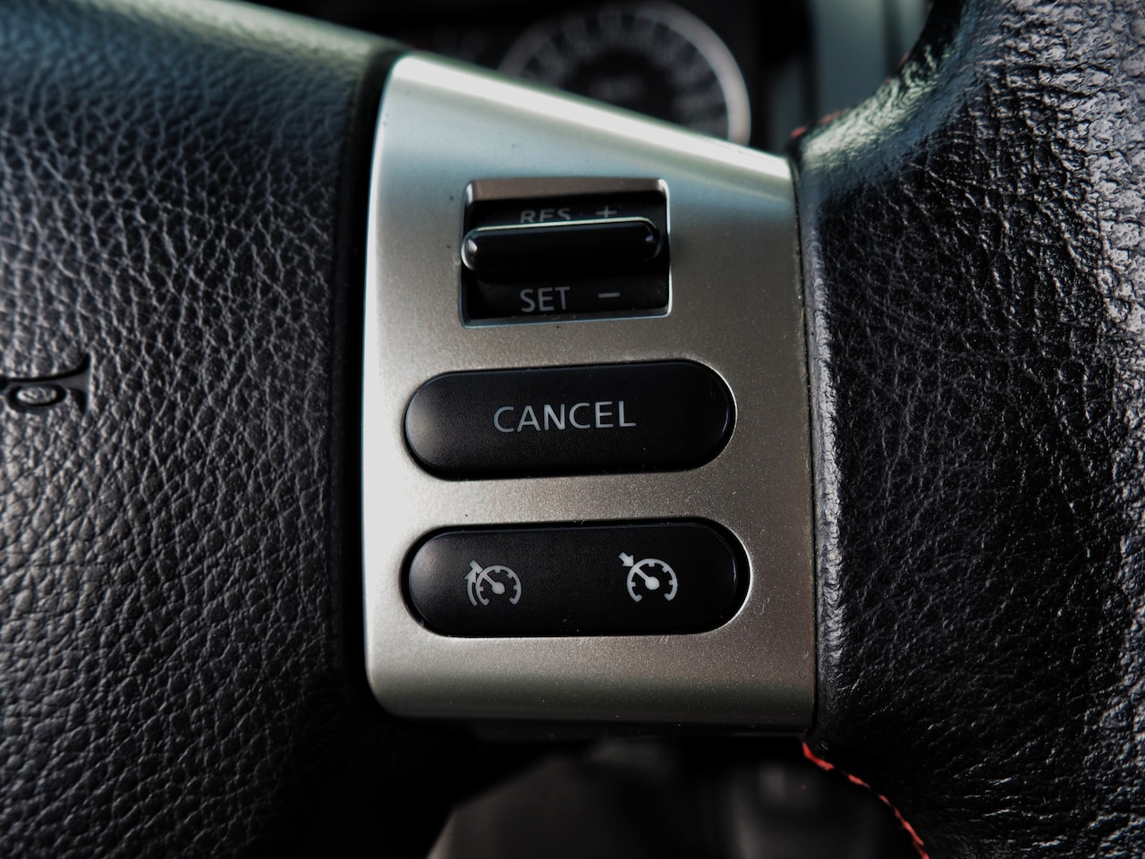 Nissan Note - 1.6 Connect Edition CLIMA CRUISE PARKEER S. TREKH.