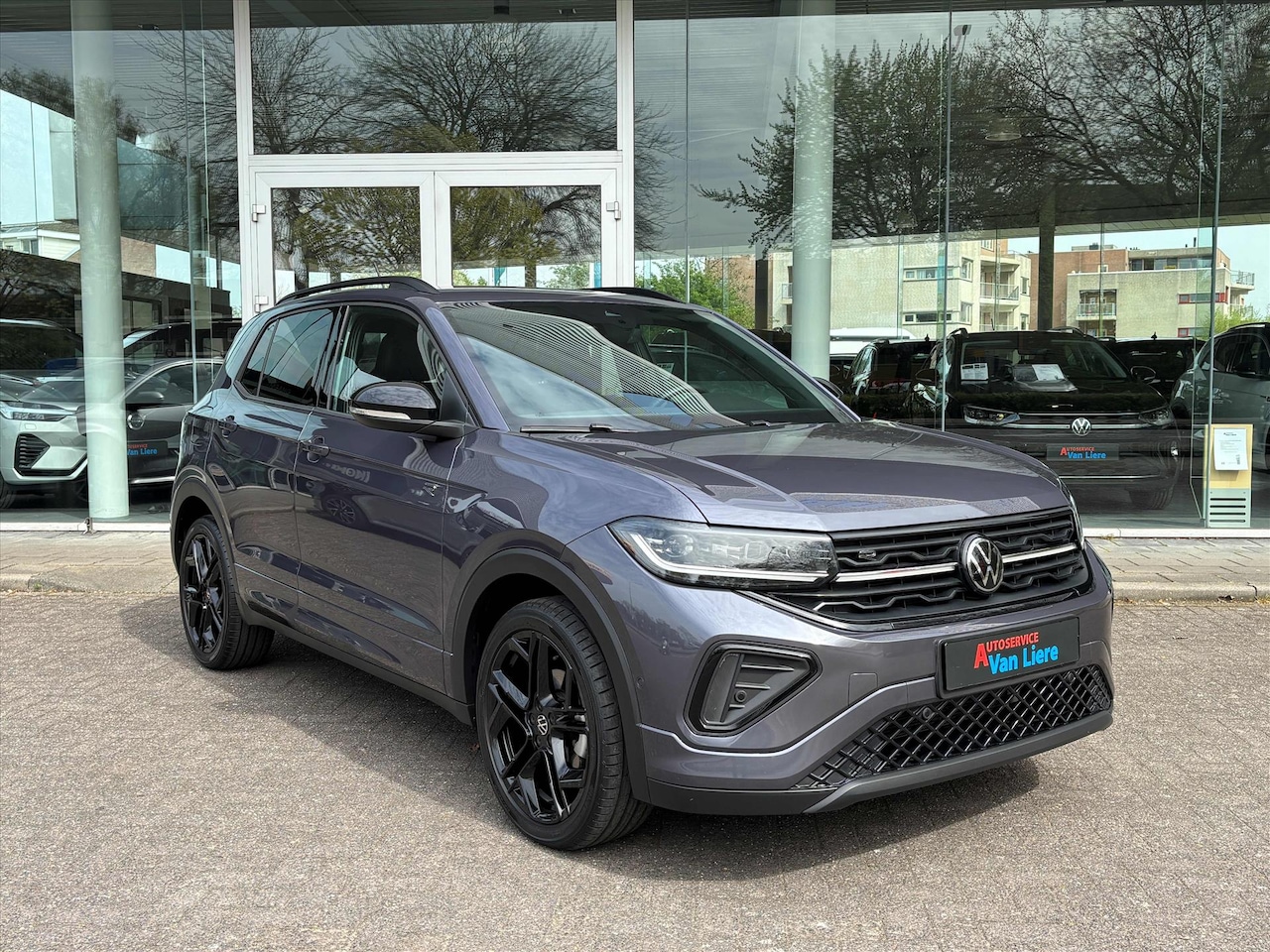 Volkswagen T-Cross - 1.5 TSI 150pk DSG-7 R-Line|Black Style| Dodehoek| Navi|Trekhaak|IQ Led|Rijklaarprijs incl. - AutoWereld.nl