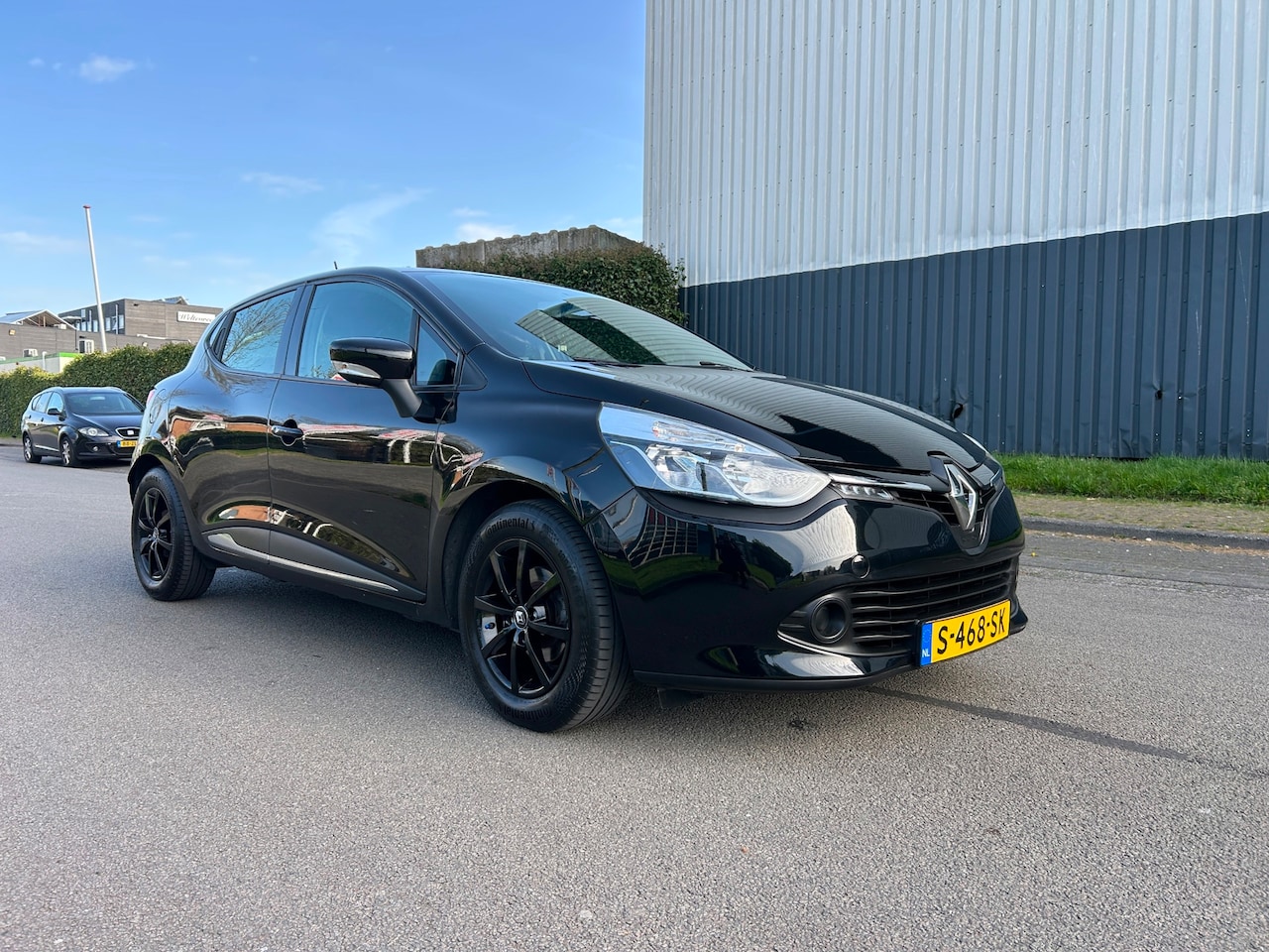 Renault Clio - 1.2 Night & Day Carplay/Navi/Cruise/Airco - AutoWereld.nl