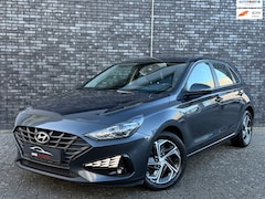 Hyundai i30 - 1.0 T-GDi MHEV Aut|Camera|Carplay|Cruise|Topstaat|Lane Assist|Trekhaak monteren mogelijk