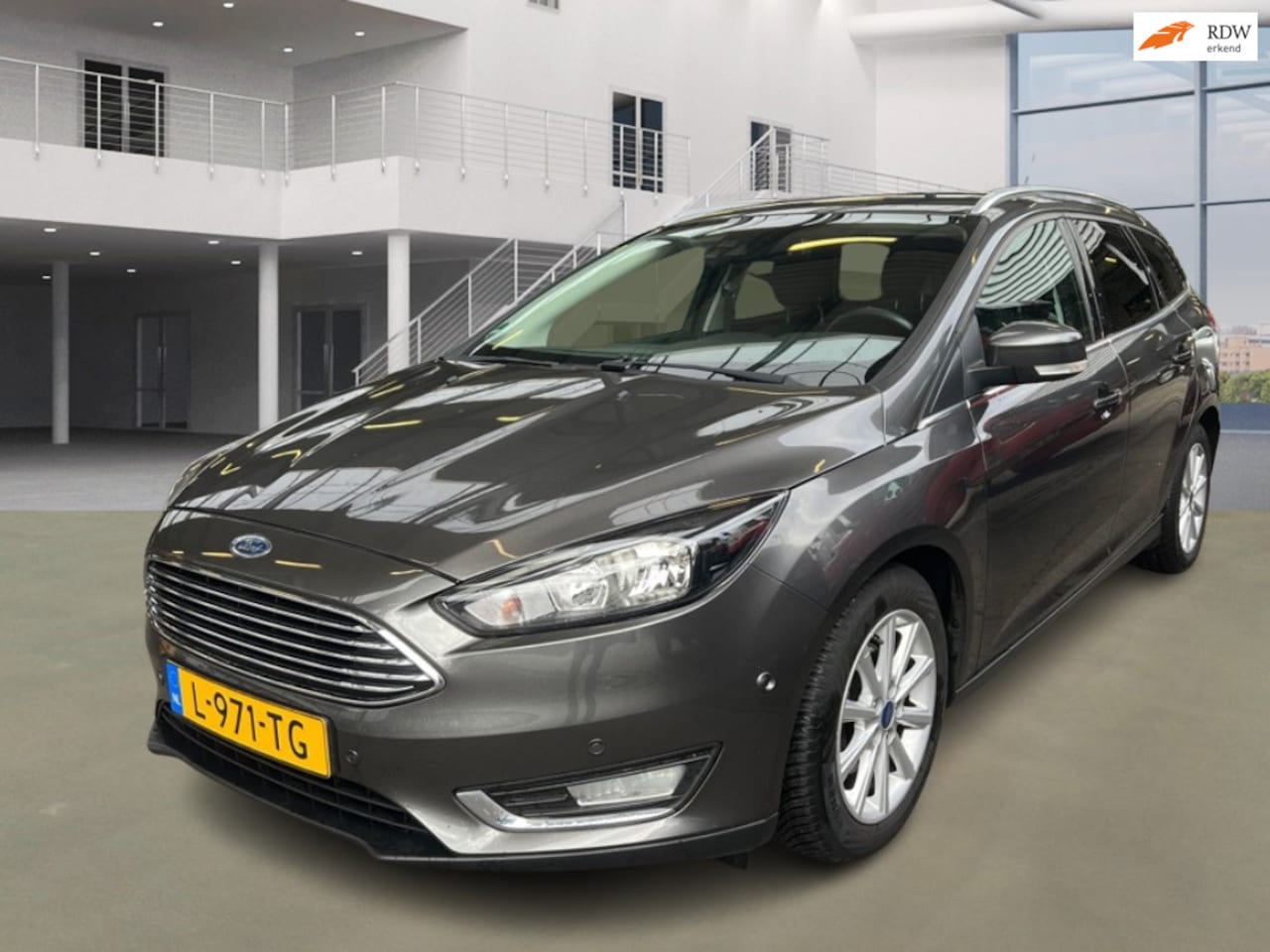 Ford Focus Wagon - 1.0 Titanium 1.0 Titanium - AutoWereld.nl