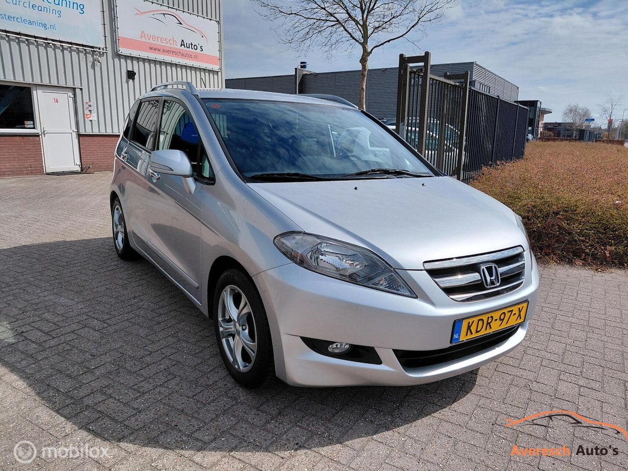 HONDA FR-V