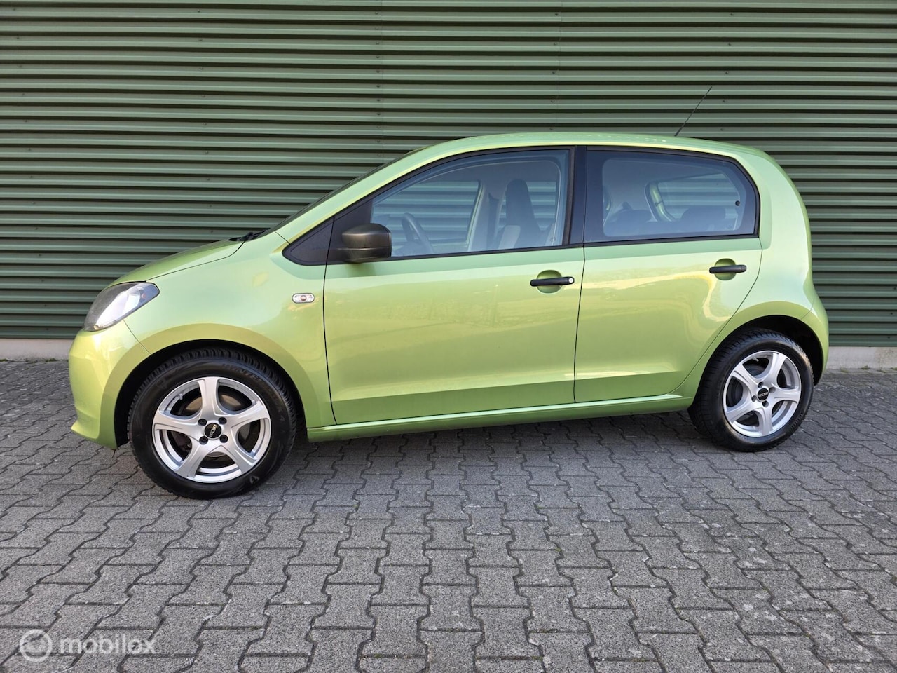 Skoda Citigo - 1.0 Greentech Elegance|Airco|Lime-Groen| - AutoWereld.nl