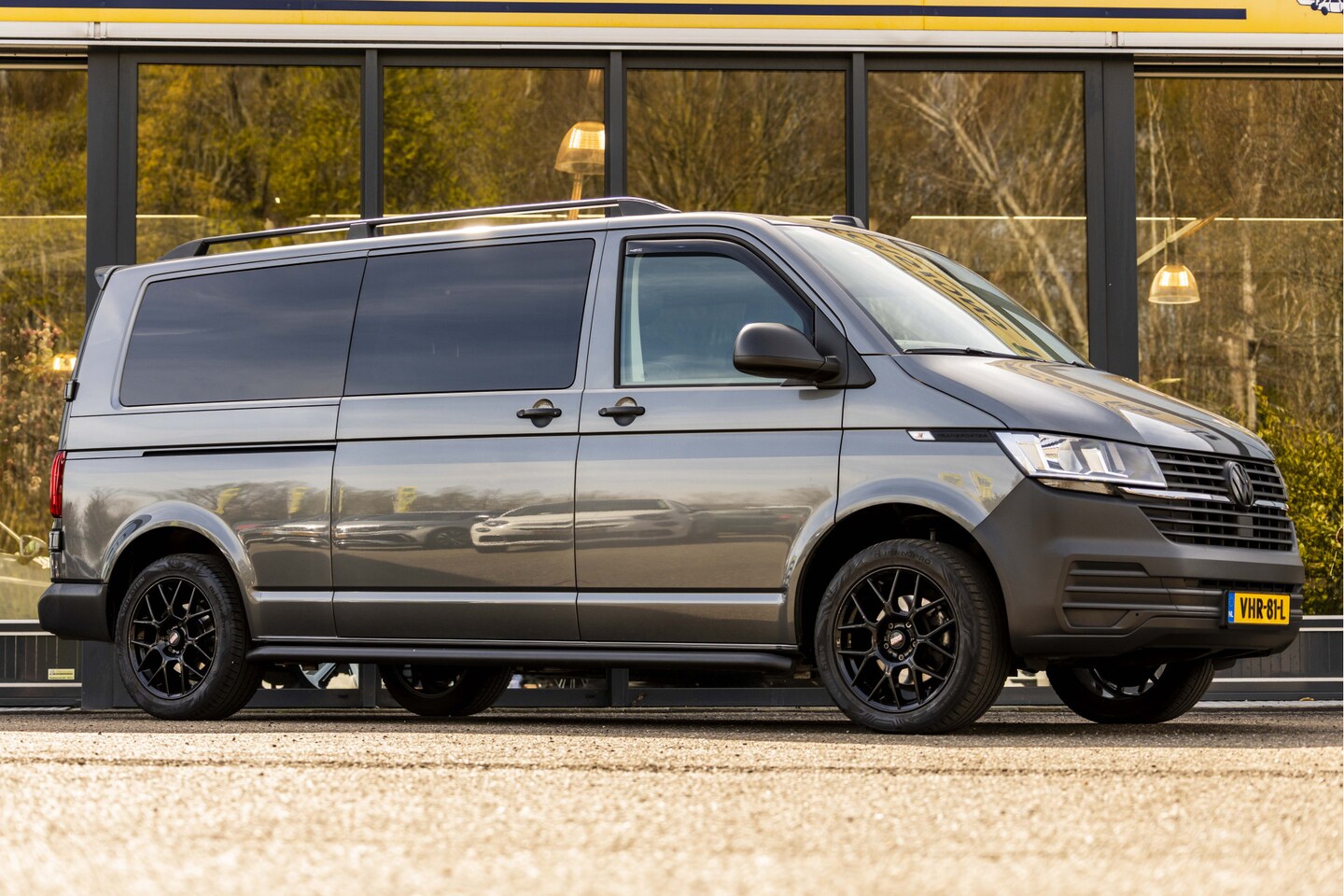 Volkswagen Transporter - 2.0 TDI L2H1 30 DC 2.0 TDI L2H1 30 DC EX.BTW - AutoWereld.nl