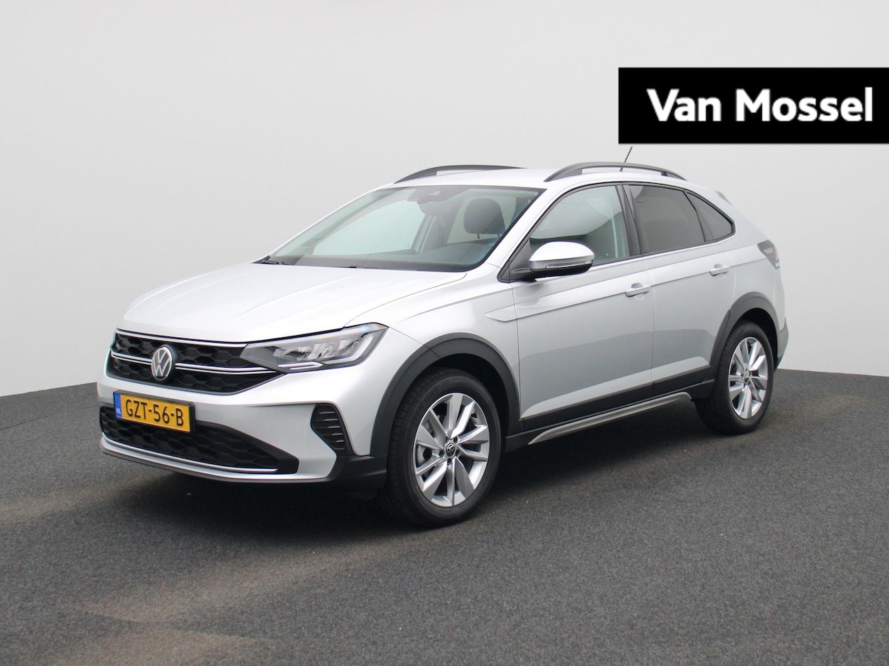 Volkswagen Taigo - 1.0 TSI Oranje Edition | EM | 115 PK | Automaat | EM | Digital Cockpit | Keyless | Navigat - AutoWereld.nl