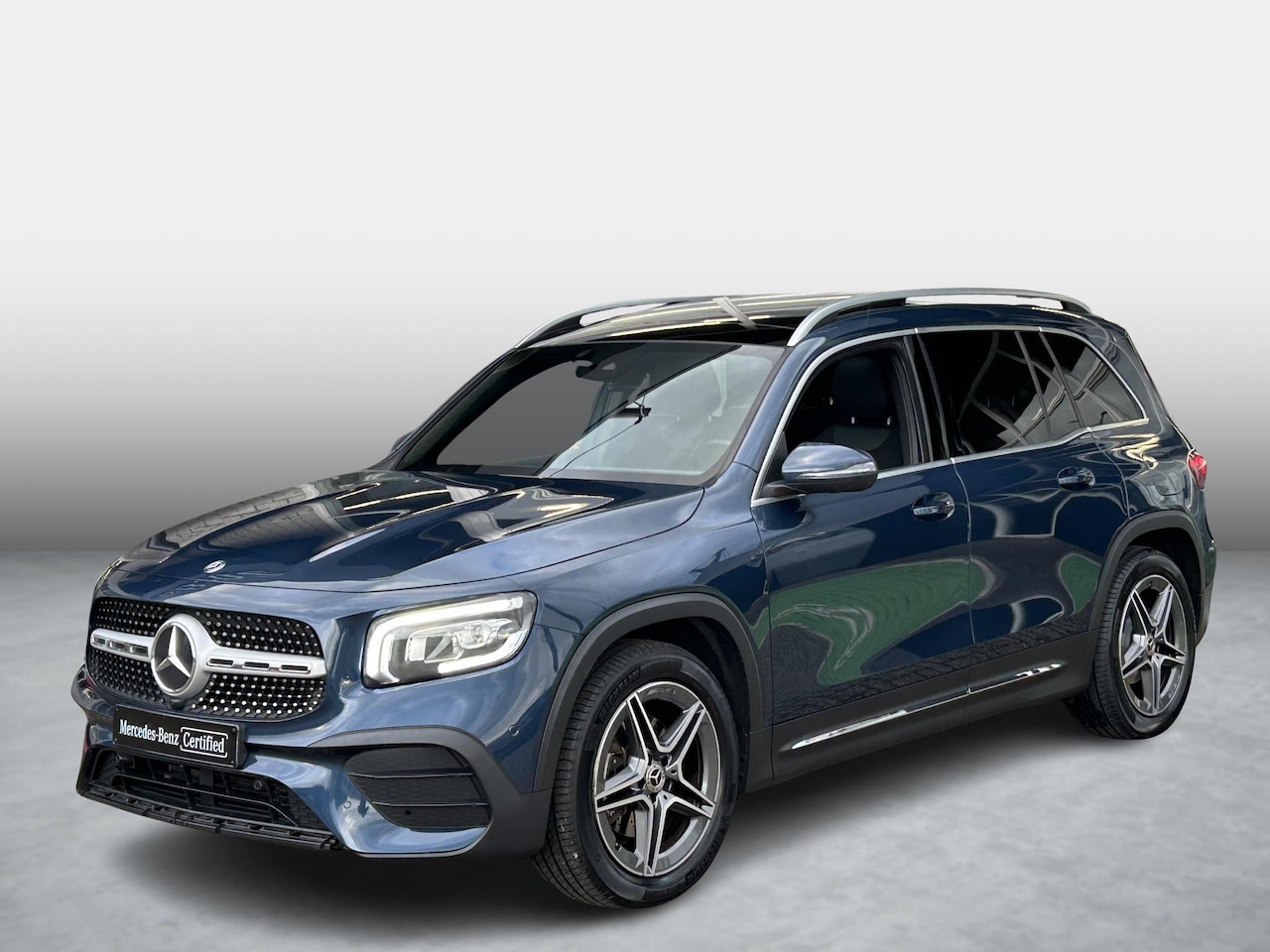 Mercedes-Benz GLB - 200 Advantage | Panoramadak | Cruise Control | Navigatie | Stoelverwarming - AutoWereld.nl