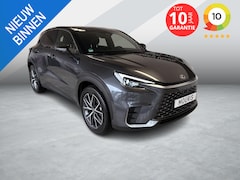 Lexus LBX - Emotion Bi-Tone