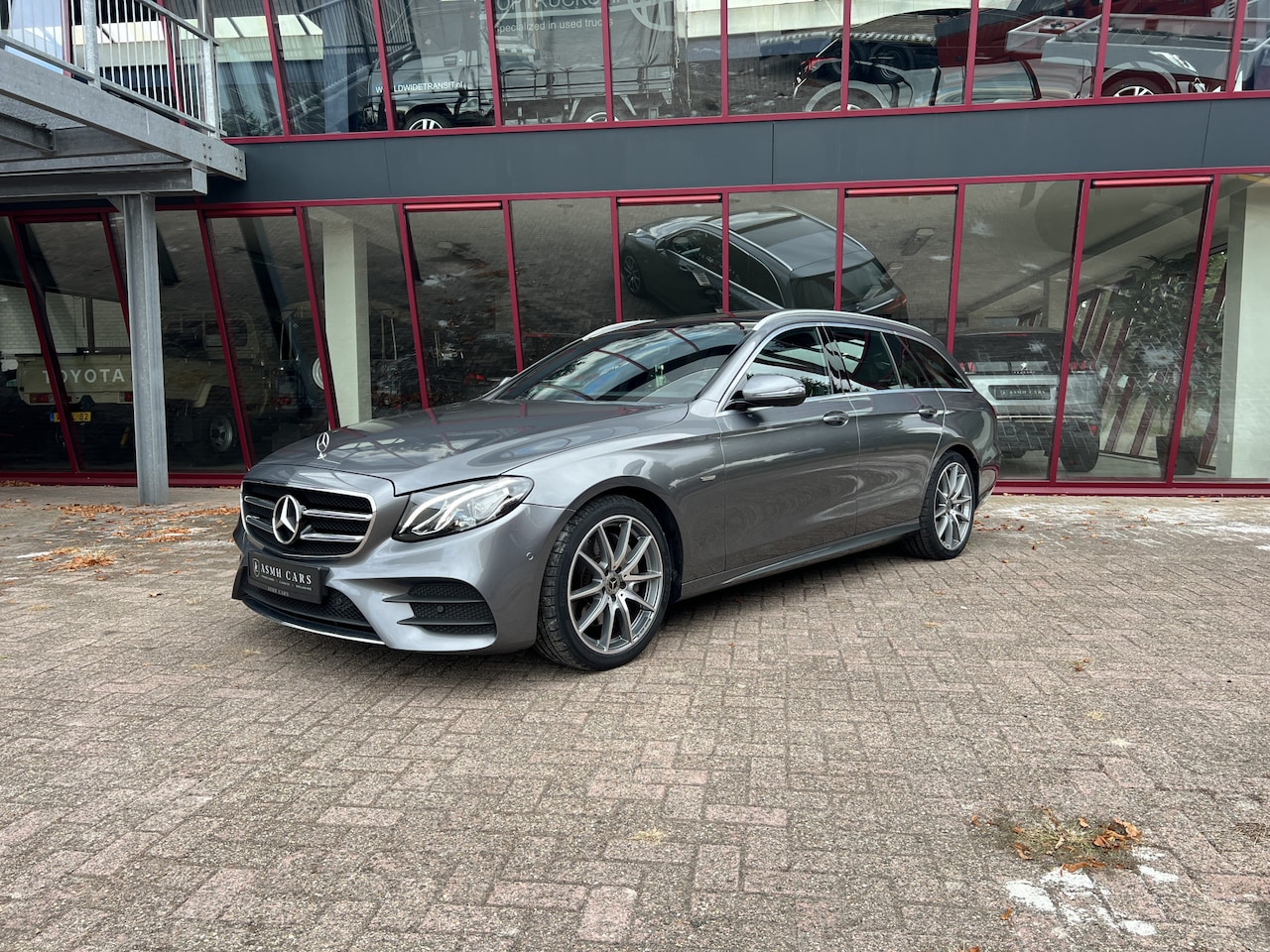 Mercedes-Benz E-klasse Estate - 200 Business Solution Sport | BTW-auto | Pano | Burmester | - AutoWereld.nl