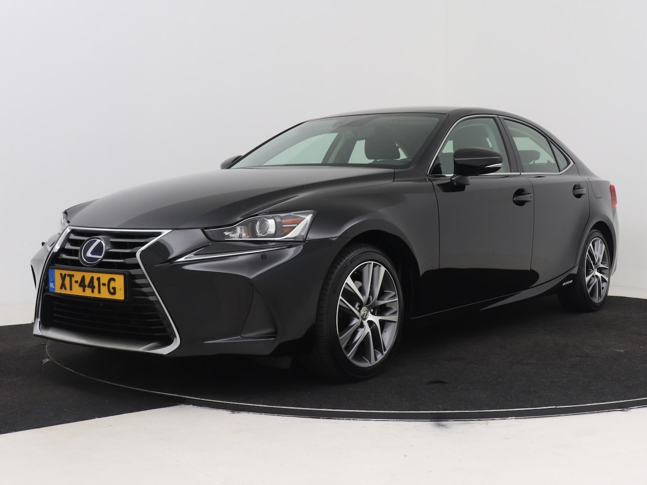 Lexus IS - 300h Hybrid Business Line | NL dealeronderhouden | - AutoWereld.nl