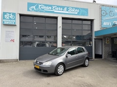 Volkswagen Golf - 1.6 FSI Optive 4