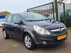 Opel Corsa - 1.4-16V Cosmo 1e eigenaar Airco cruis control cv op afs elektrische ramen