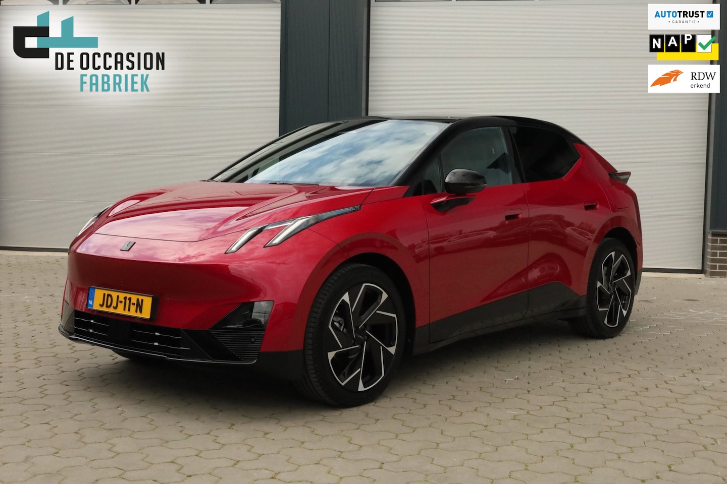 Lynk & Co 02 - More 66 kWh Pano Harman/Kardon 360 Keyless - AutoWereld.nl