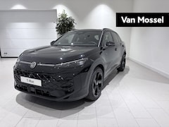 Volkswagen T-Roc - 1.5 eTsi R-Line First Edition 150 PK Automaat | Black Style | Trekhaak | 20" Lichtmetalen