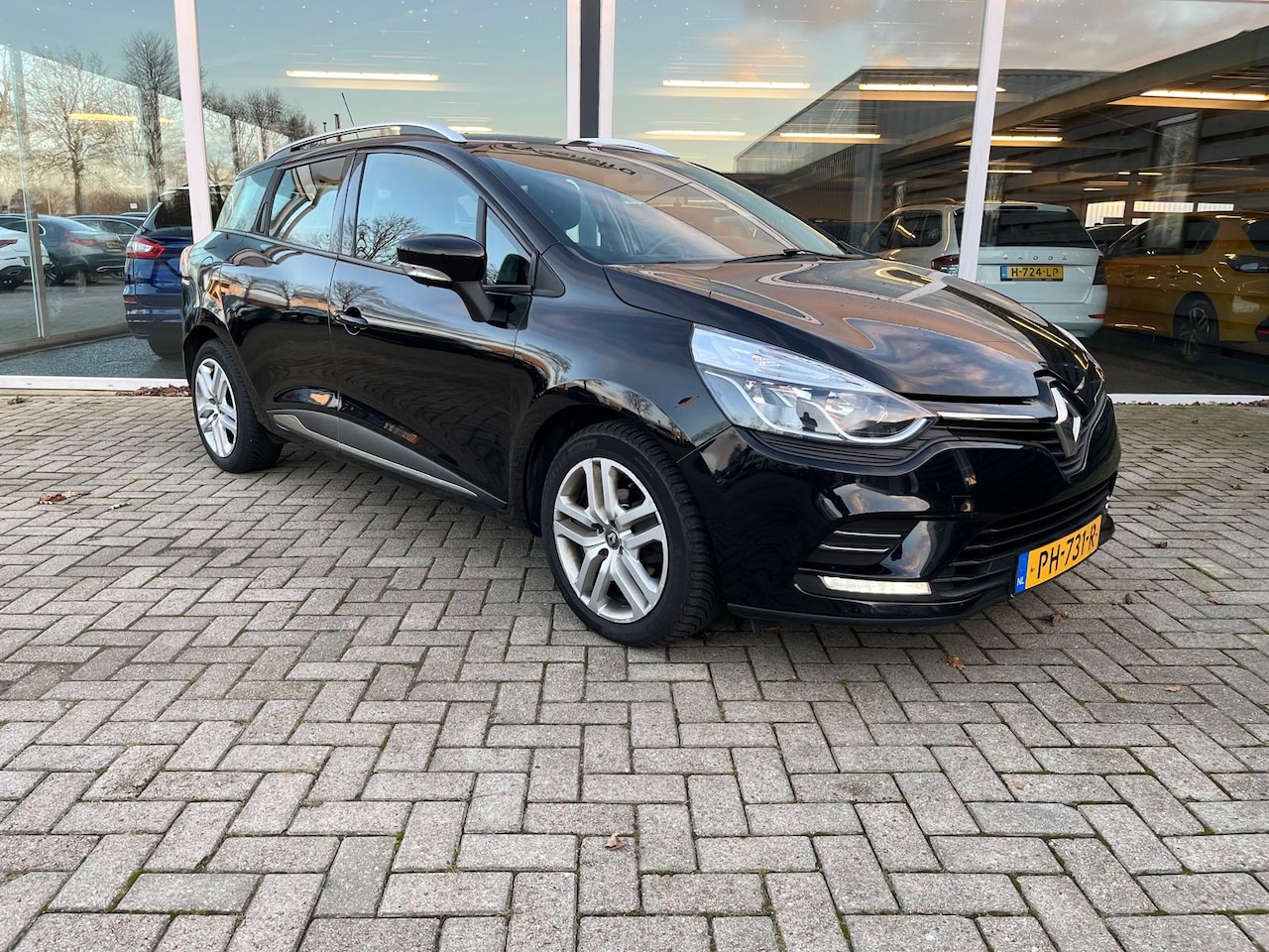 Renault Clio Estate - 0.9 TCe Zen Airco / Led / Cruise - AutoWereld.nl