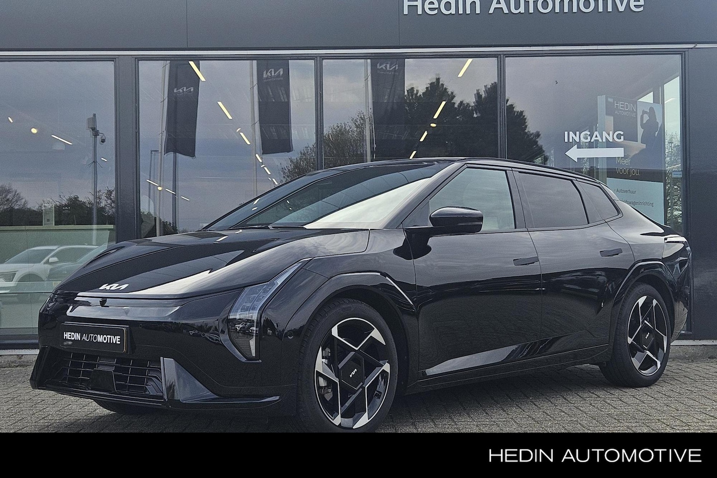 Kia EV4 Fastback - GT-PlusLine 81.4 kWh | Panoramadak | Stoelverwarming en -ventilatie | Camera | Adaptieve C - AutoWereld.nl