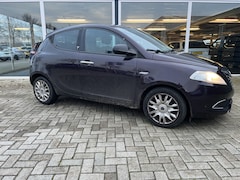 Lancia Y(psilon) - Ypsilon 0.9 TwinAir Silver Airco / Cruise