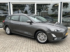 Ford Focus Wagon - 1.0 EcoBoost Titanium Business Trekhaak / Carplay / Clima / Cruise / LMV