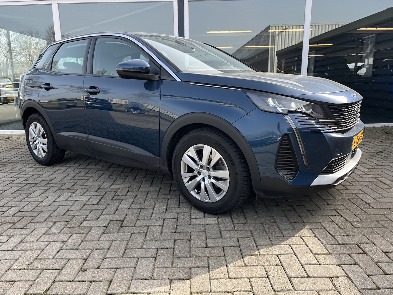 Peugeot 3008 - 1.2 PureTech Blue Lease Active Carplay / Cruise / Lmv / Clima / Camera - AutoWereld.nl