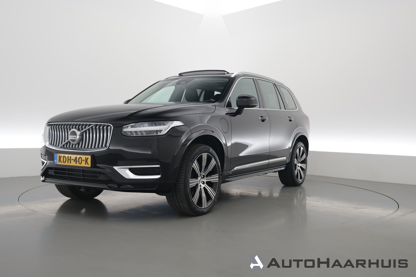 Volvo XC90 - 2.0 T8 Recharge AWD Plus Bright | SOH 95.9% | Pano | Elek. Trekhaak | Camera | Harman Kard - AutoWereld.nl