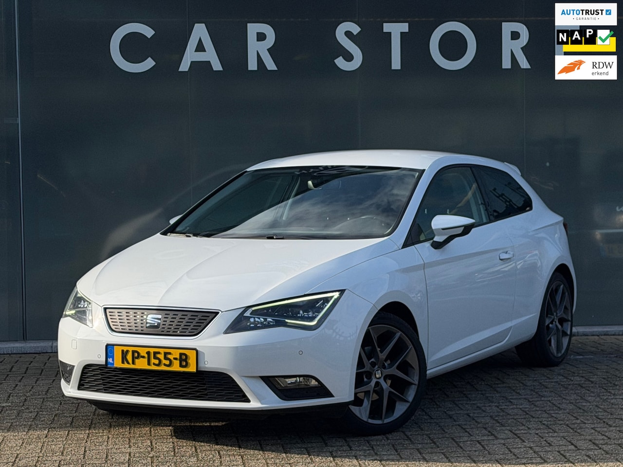 SEAT Leon SC - 1.0 TSI Style Connect NAVI / CRUISE/CAMERA / - AutoWereld.nl