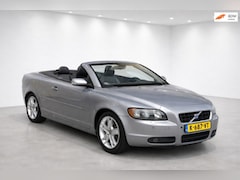 Volvo C70 Convertible - 2.4 Kinetic, cabrio, navigatie, pdc, trekhaak, leder, lichtmetaal, inruil mogelijk
