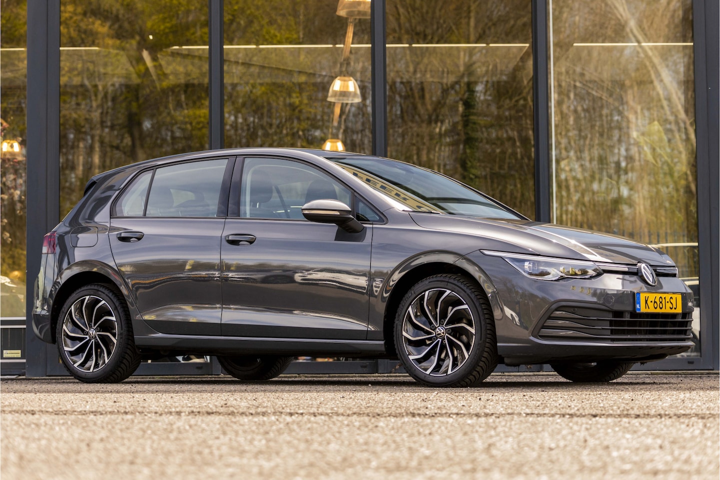 Volkswagen Golf - 1.0 eTSI Life Business - AutoWereld.nl