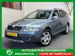 Skoda Octavia Combi - 2.0 TDI SCOUT 4x4 CRUISE CONTROL CLIMATE CONTROL ELEKTRISCHE RAMEN 17"LICHTMETALEN VELGEN
