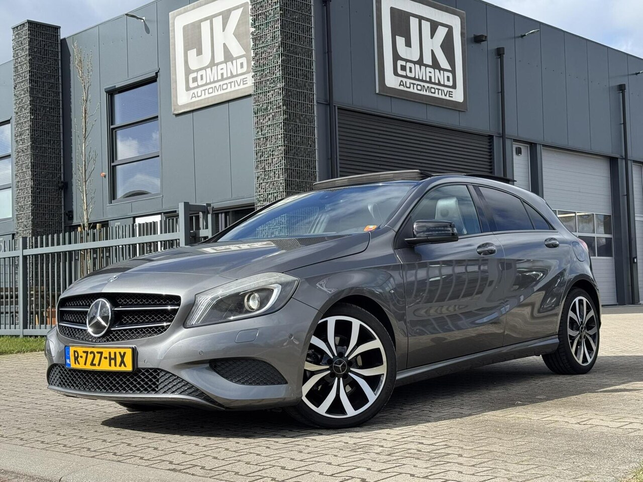 Mercedes-Benz A-klasse - 200 Prestige|Pano|Harman&Kardon|CarPlay|Camera|Stoelverwarming - AutoWereld.nl