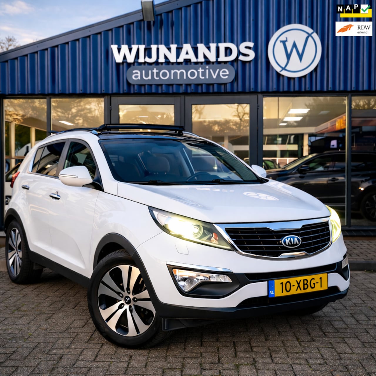 Kia Sportage - 2.0 X-clusive Volle koets! Panoramadak Trekhaak - AutoWereld.nl