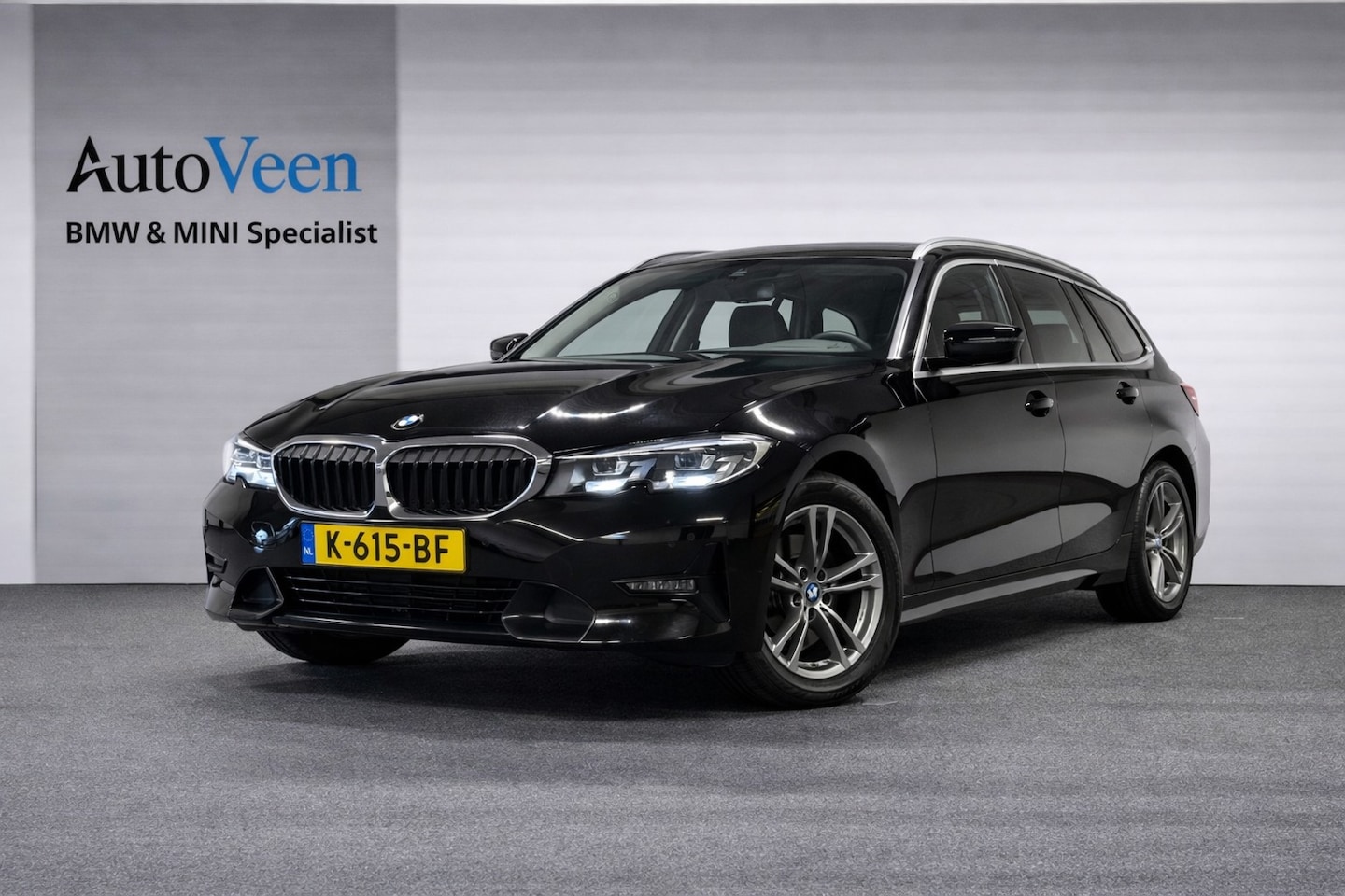 BMW 3-serie Touring - 318i Executive Edition (NL AUTO, DEALER ONDERHOUDEN, PARKEERSENSOREN) - AutoWereld.nl