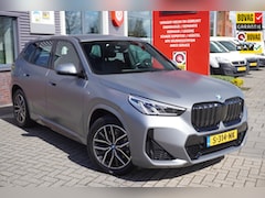 BMW iX1 - XDrive30 Launch Edition 67 kWh / SOH 98, 3 / Camera / Leder / HK / Sfeerverlichting / Trek