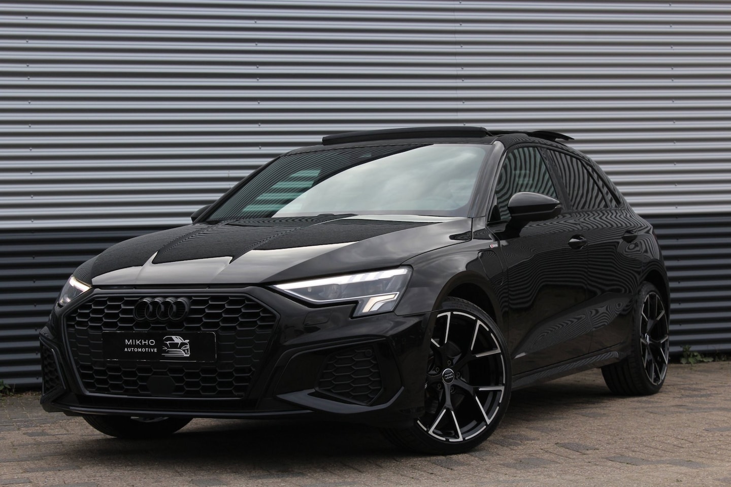 Audi A3 Sportback - 40 TFSI e 3x S-Line |Panoramadak | Drive select | Camera | Adaptive cruise | Lane assist | - AutoWereld.nl