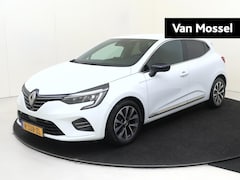 Renault Clio - 1.0 TCe 90 Techno 360 Camera / 9'3 inch navigatiescherm / 16" Noir velgen / 37dkm
