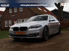 BMW 5-serie - 535i Luxury Edition Aut. | Dodehoekbewaking | HUD | Camera | Elek. Achterklep | Schuif-Kan