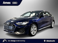 Audi A3 Sportback - 35 150pk TFSI S edition Stoelverwarming voorin | Sportstoelen zwarte stof | Parkeersensore