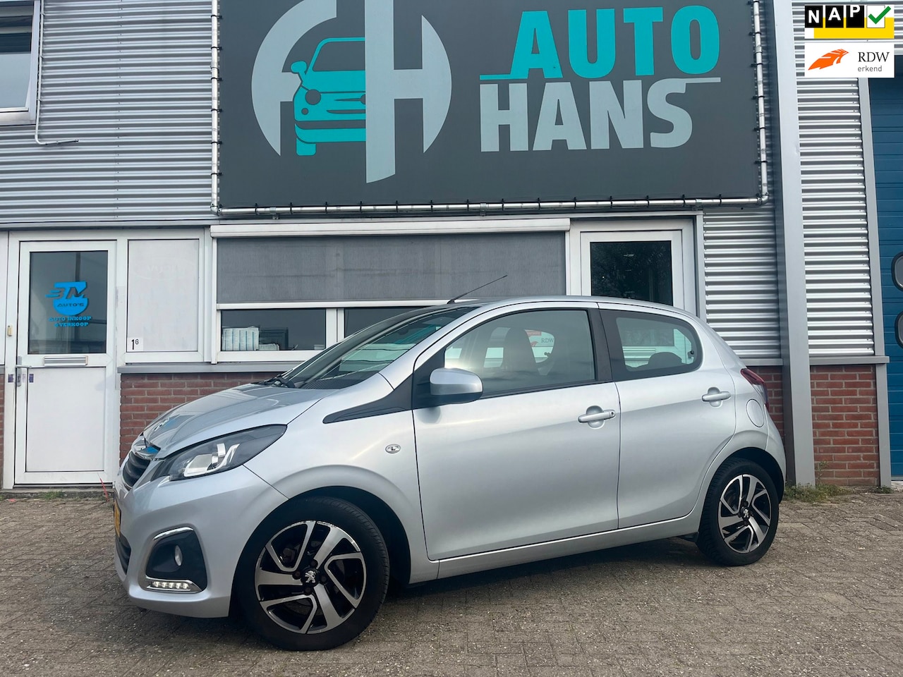 Peugeot 108 - 1.2 VTi Allure | orig. NL | incl. beurt en APK - AutoWereld.nl