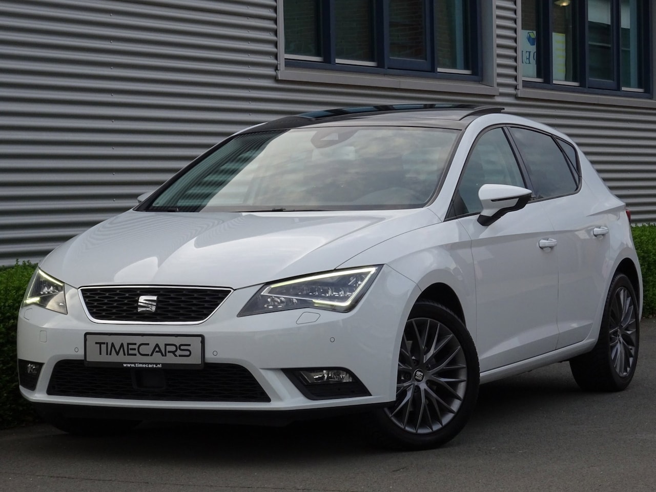 SEAT Leon - 1.2 TSI 110PK I-Tech Panoramadak LED Leder Sound - AutoWereld.nl