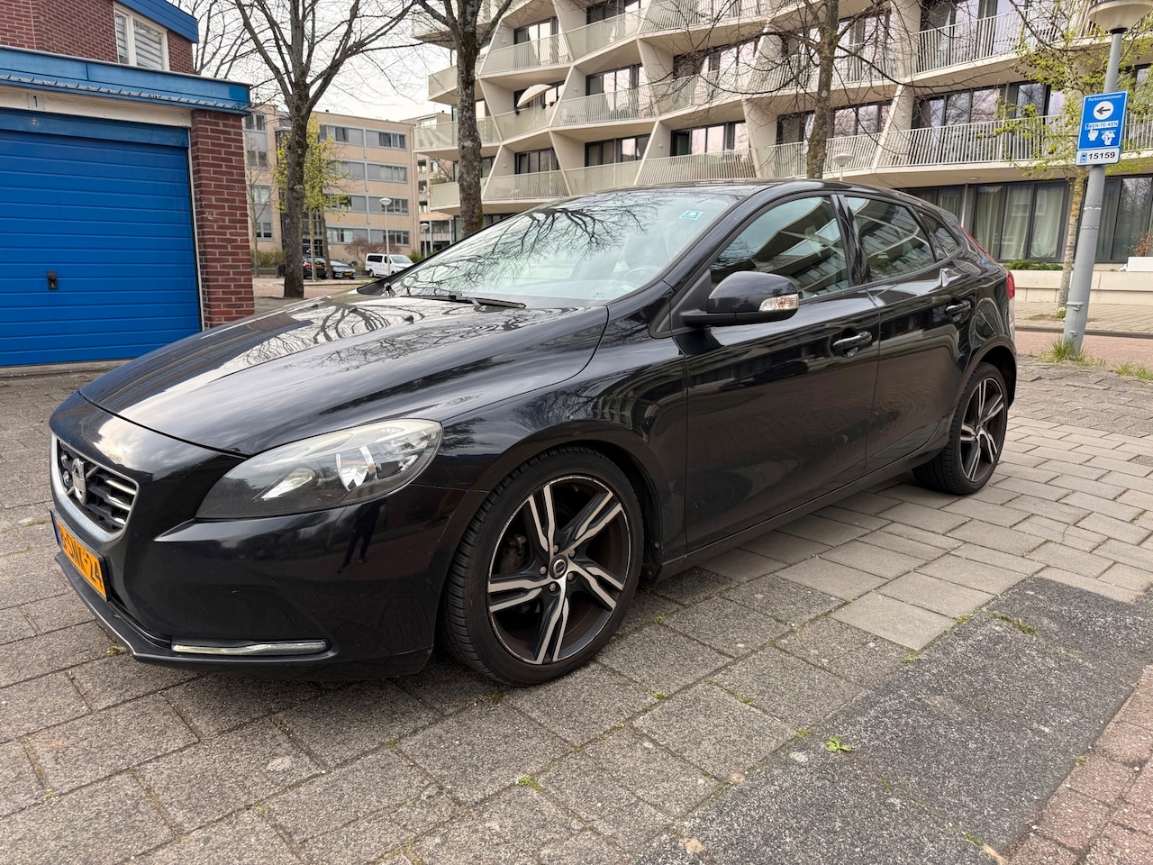 Volvo V40 - 1.6 D2 Kinetic Airco Cruise - AutoWereld.nl