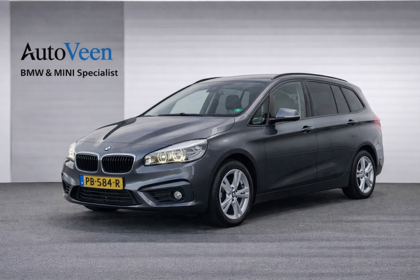 BMW 2-serie Gran Tourer - 218i Corporate Lease Executive (LED, NL AUTO, TREKHAAK, CRUISE, PARKEERSENSOREN) - AutoWereld.nl