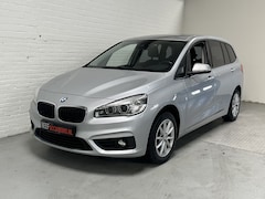 BMW 2-serie Active Tourer - 218i High Executive CLIMA / CRUISE /NAVI / TREKHAAK Dealer onderhouden
