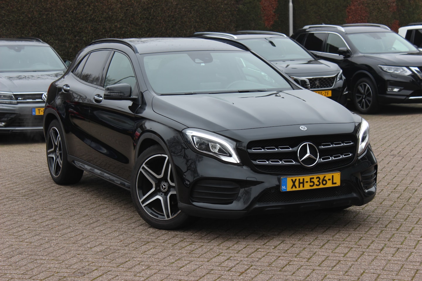 Mercedes-Benz GLA-Klasse - 180 Business Solution AMG Night Upgrade / Camera / Apple CarPlay / 19'' / Half leder / Nav - AutoWereld.nl