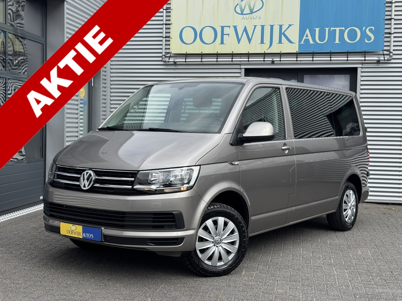 Volkswagen Transporter Caravelle - 2.0 TSI 5+1 Rolstoel bus - AutoWereld.nl