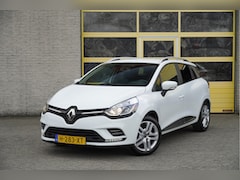 Renault Clio Estate - 0.9 TCe Zen BJ2020 Led | Pdc | Navi | Trekhaak | Airco | Cruise control | Extra getint gla